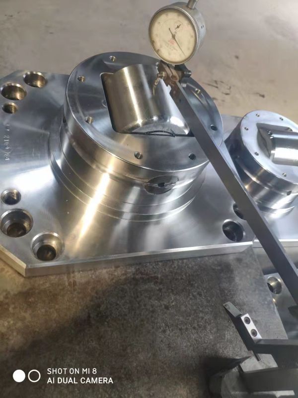 復合滾輪軸承—combined bearing， 又稱(chēng)組合滾輪軸承